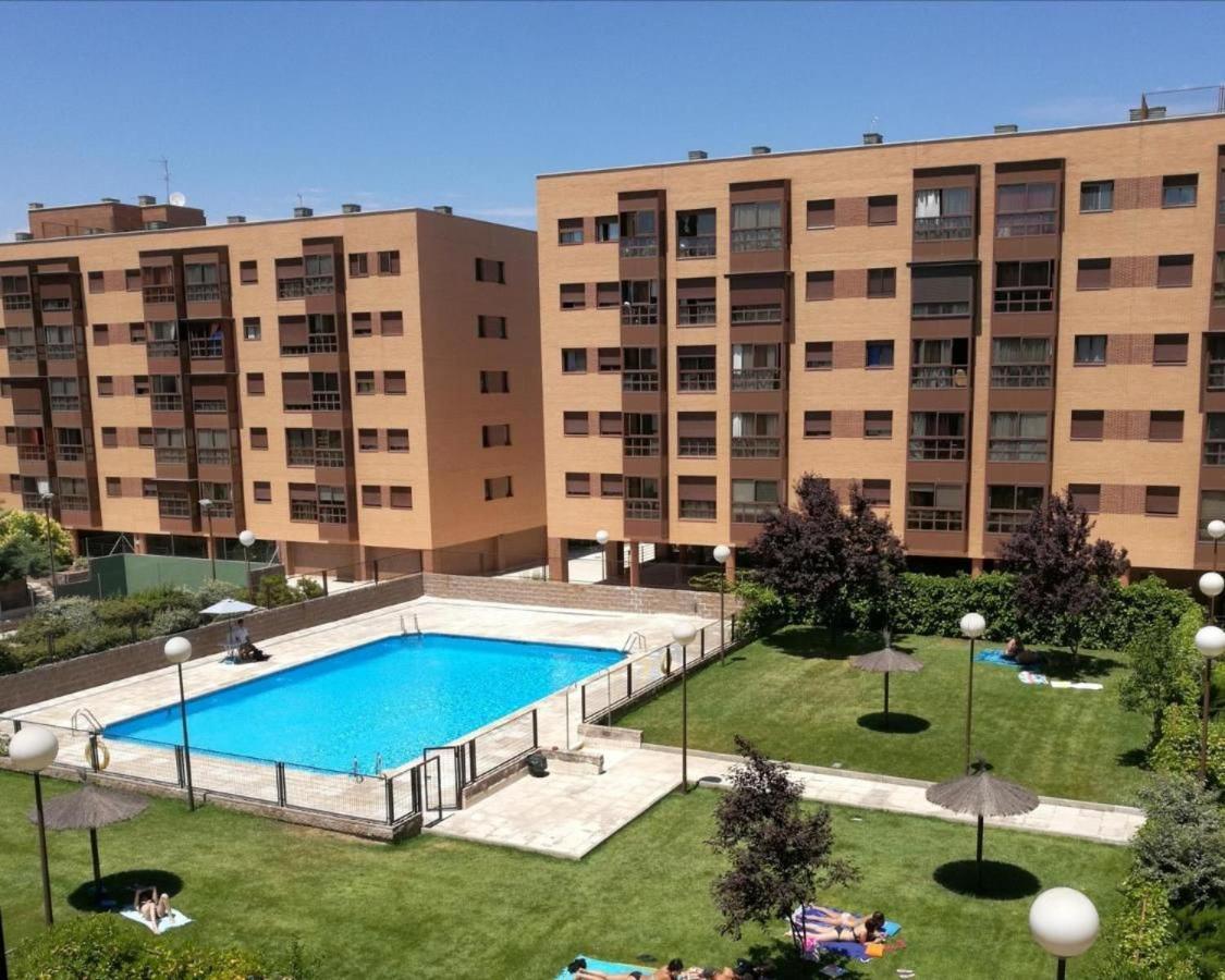 Feria Barajas Appartement *